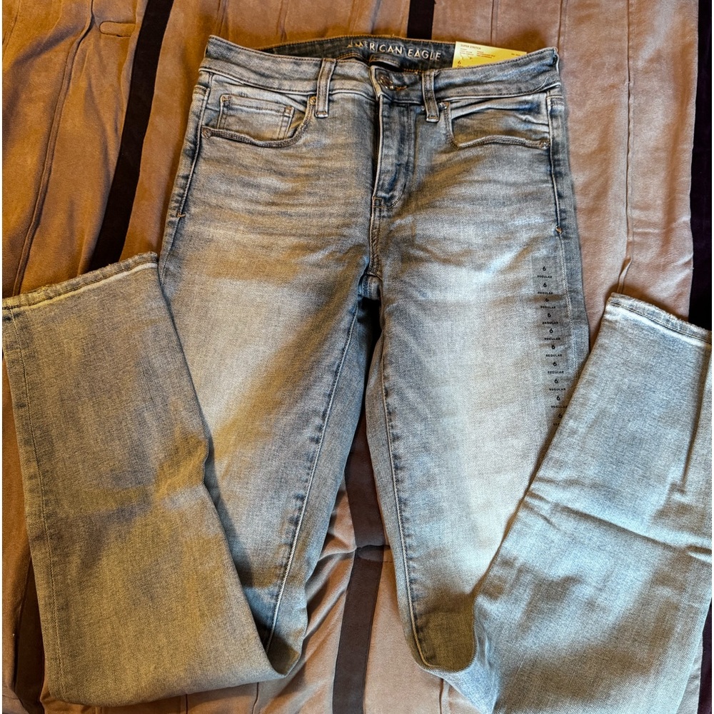 NWT American Eagle jeans- size 6